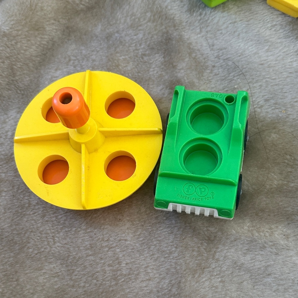Fisher-Price Play Family House - Red and Blue - Picture 4 of 13